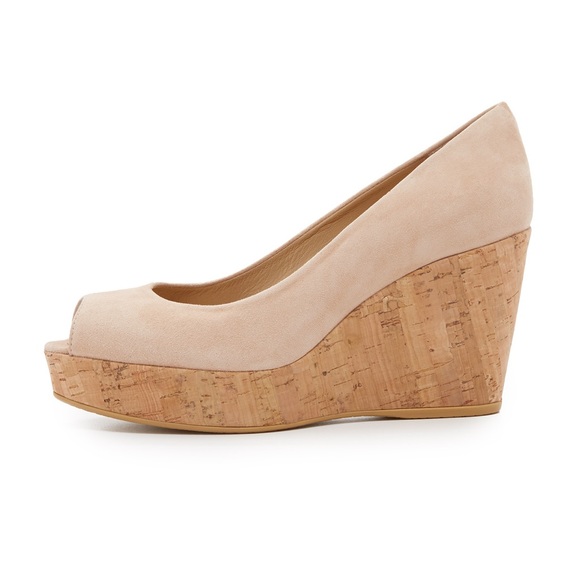 Stuart Weitzman ‘Anna’ Peep Toe Wedge - Picture 3 of 13